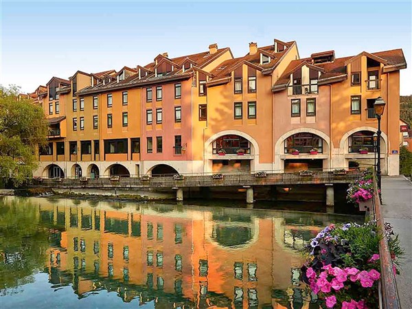 Annecy (via Reims) - ibis Annecy Centre Vieille Vi